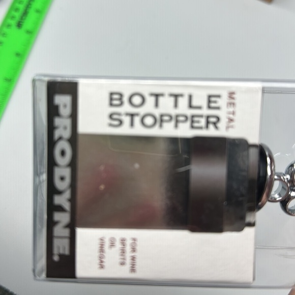 Prodyne metal bottle stopper NWT - Picture 6 of 7